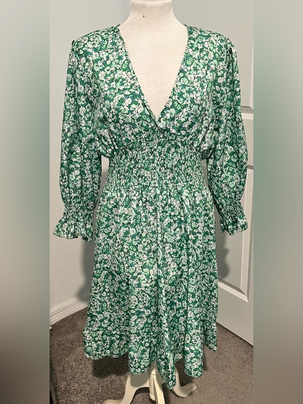 Green Floral V-Neck Smocked Midi Dress